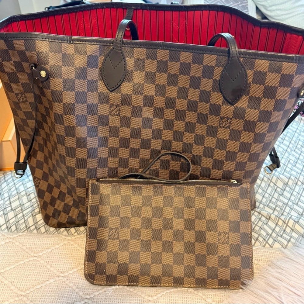 Louis Vuitton GM Neverful